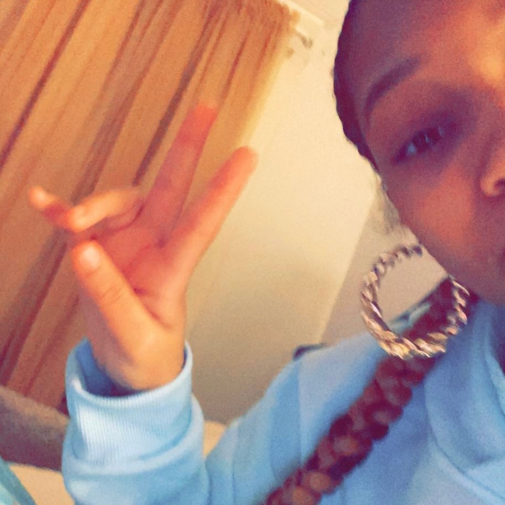 Meet your Posher, Samiah
